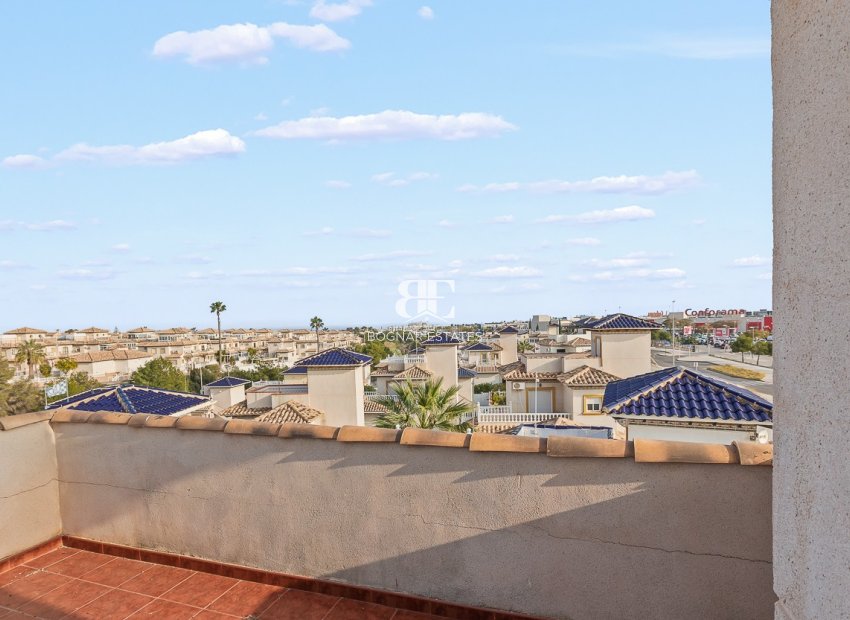 Herverkoop - Villa -
Orihuela Costa - Playa Flamenca