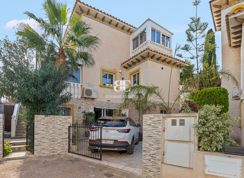 Herverkoop - Villa -
Orihuela Costa - Playa Flamenca