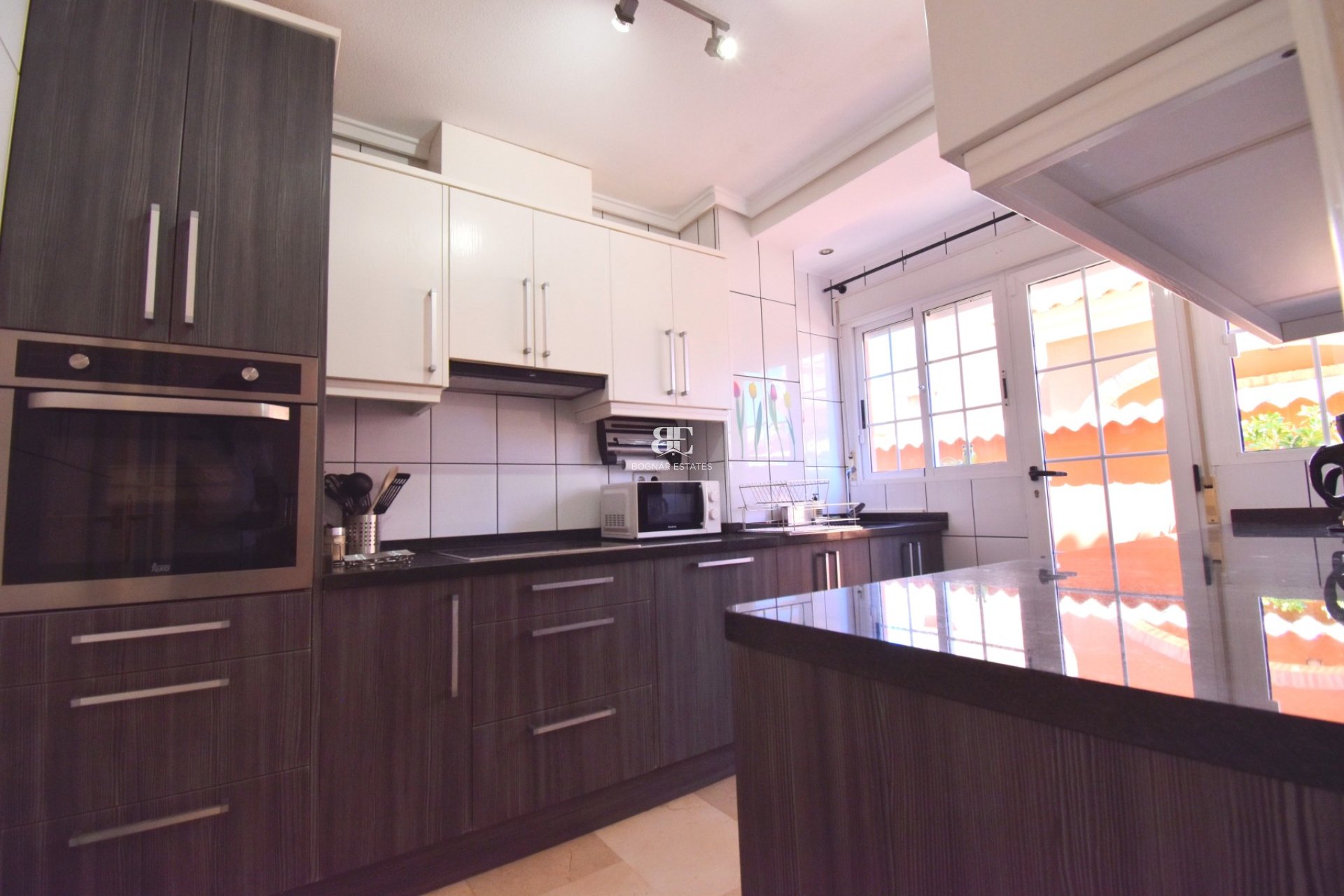 Herverkoop - Villa -
Orihuela Costa - Playa Flamenca