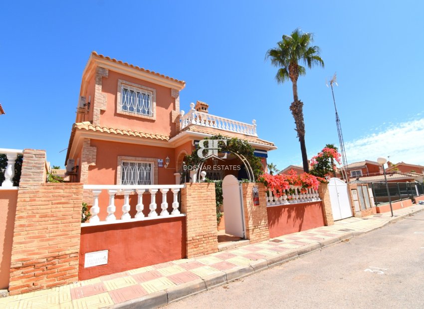 Herverkoop - Villa -
Orihuela Costa - Playa Flamenca