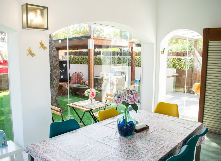 Herverkoop - Villa -
Orihuela Costa - Punta Prima