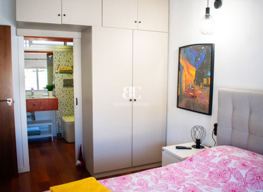 Herverkoop - Villa -
Orihuela Costa - Punta Prima