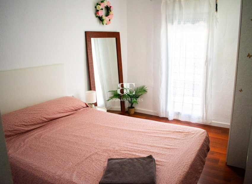 Herverkoop - Villa -
Orihuela Costa - Punta Prima