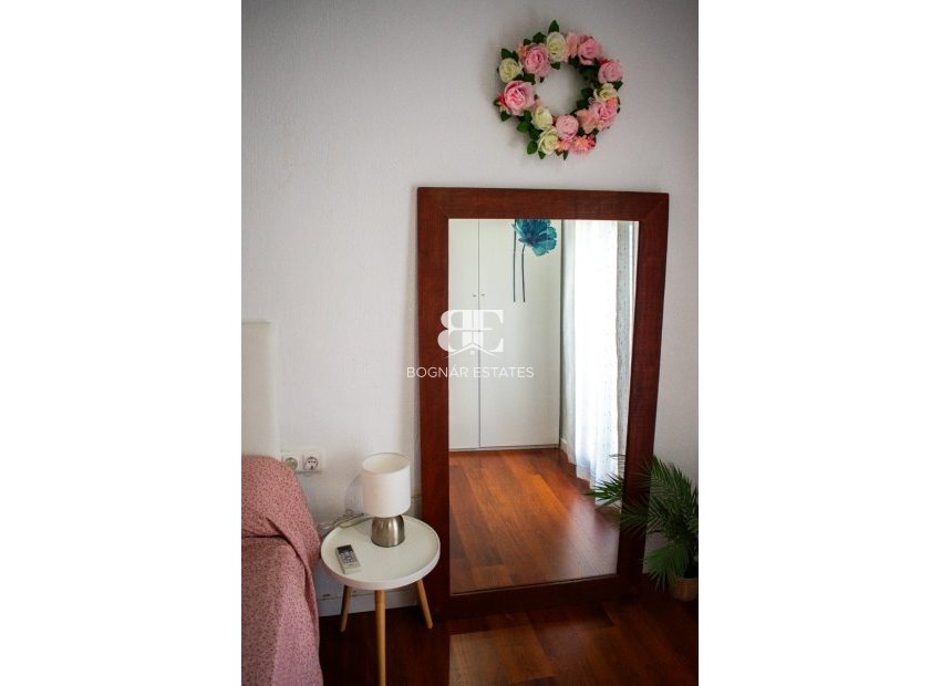 Herverkoop - Villa -
Orihuela Costa - Punta Prima