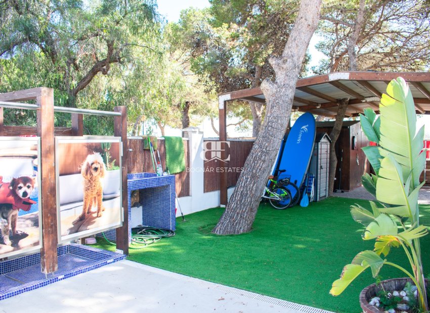Herverkoop - Villa -
Orihuela Costa - Punta Prima