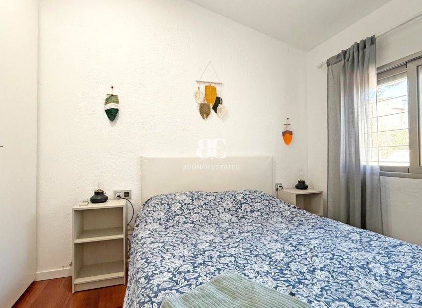 Herverkoop - Villa -
Orihuela Costa - Punta Prima