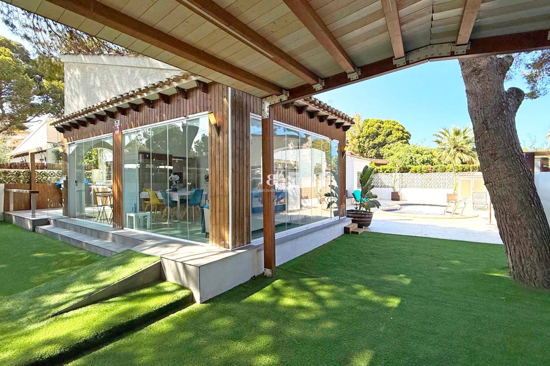 Herverkoop - Villa -
Orihuela Costa - Punta Prima