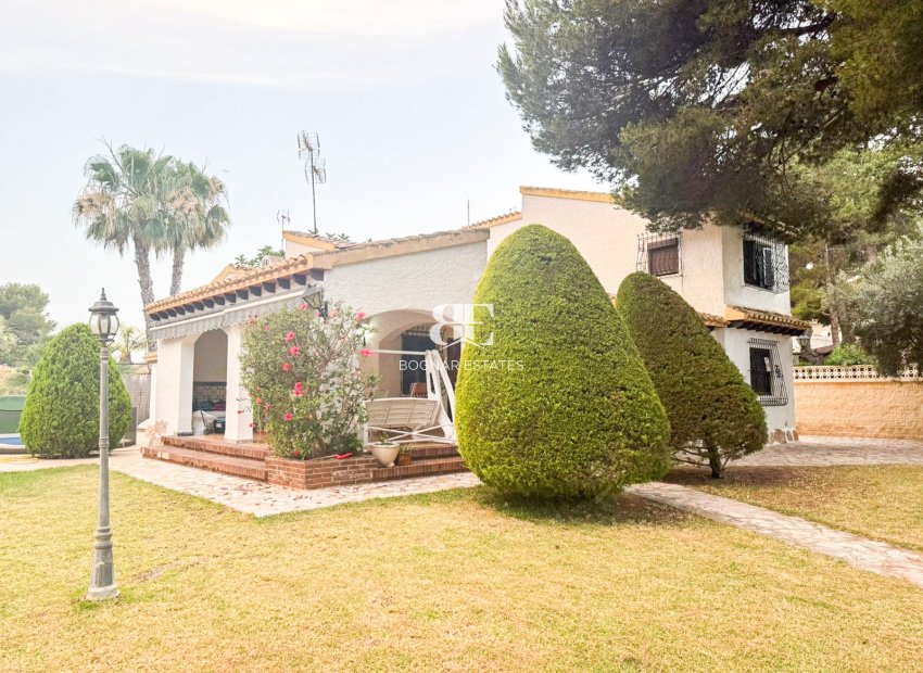 Herverkoop - Villa -
Orihuela Costa - Punta Prima