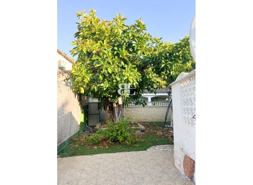 Herverkoop - Villa -
Orihuela Costa - Punta Prima