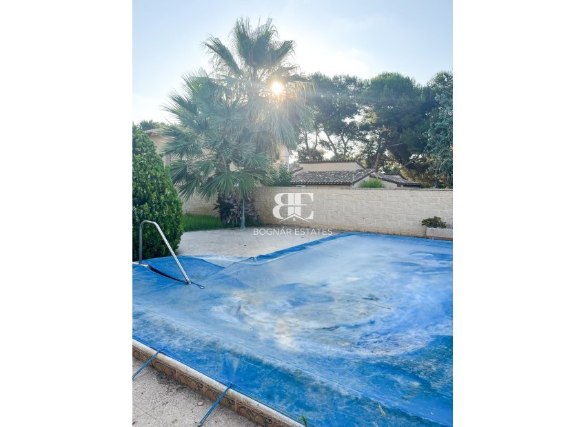 Herverkoop - Villa -
Orihuela Costa - Punta Prima