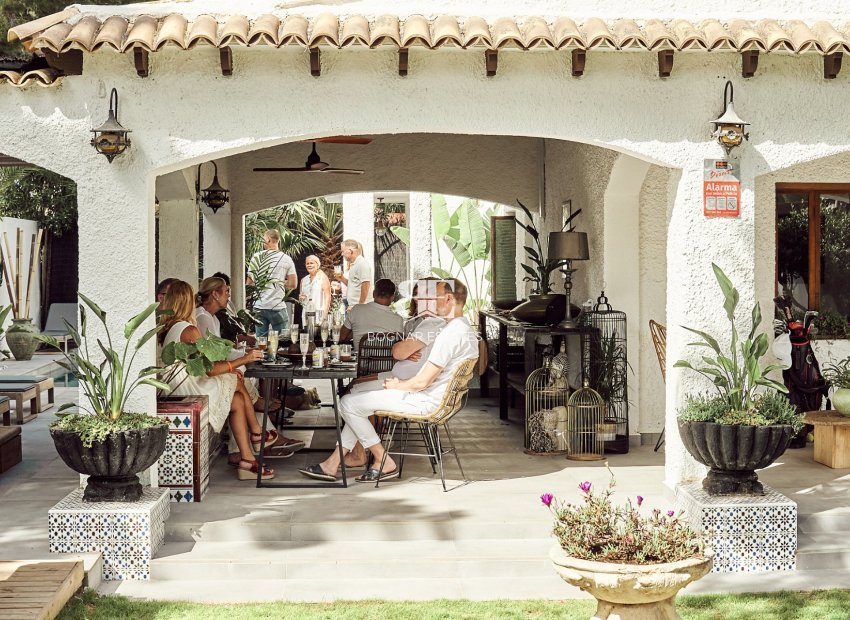 Herverkoop - Villa -
Orihuela Costa - Punta Prima