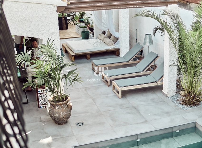 Herverkoop - Villa -
Orihuela Costa - Punta Prima