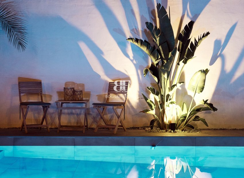 Herverkoop - Villa -
Orihuela Costa - Punta Prima