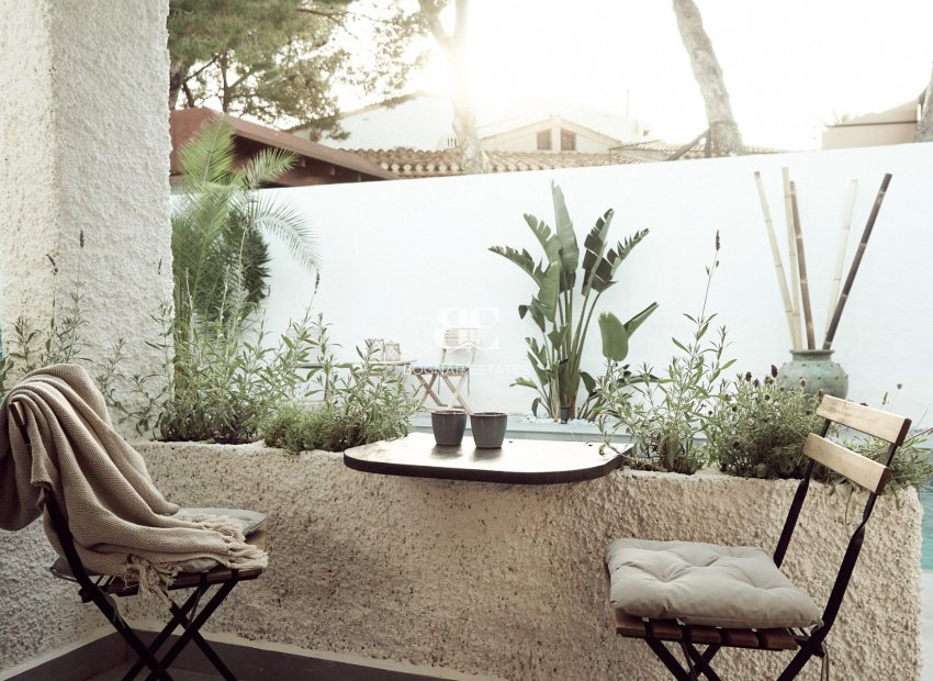 Herverkoop - Villa -
Orihuela Costa - Punta Prima