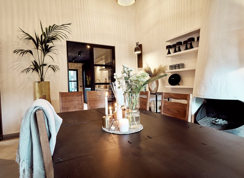 Herverkoop - Villa -
Orihuela Costa - Punta Prima