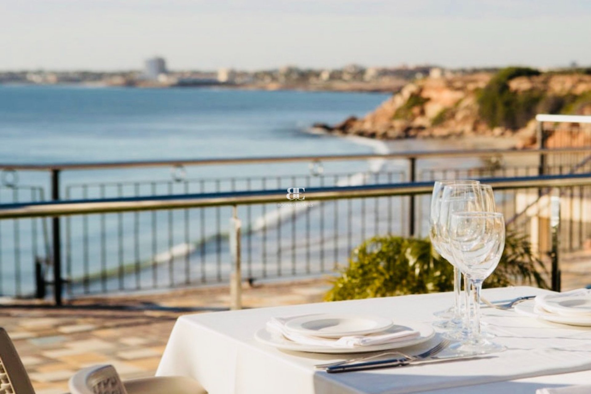 Herverkoop - Villa -
Orihuela Costa - Punta Prima