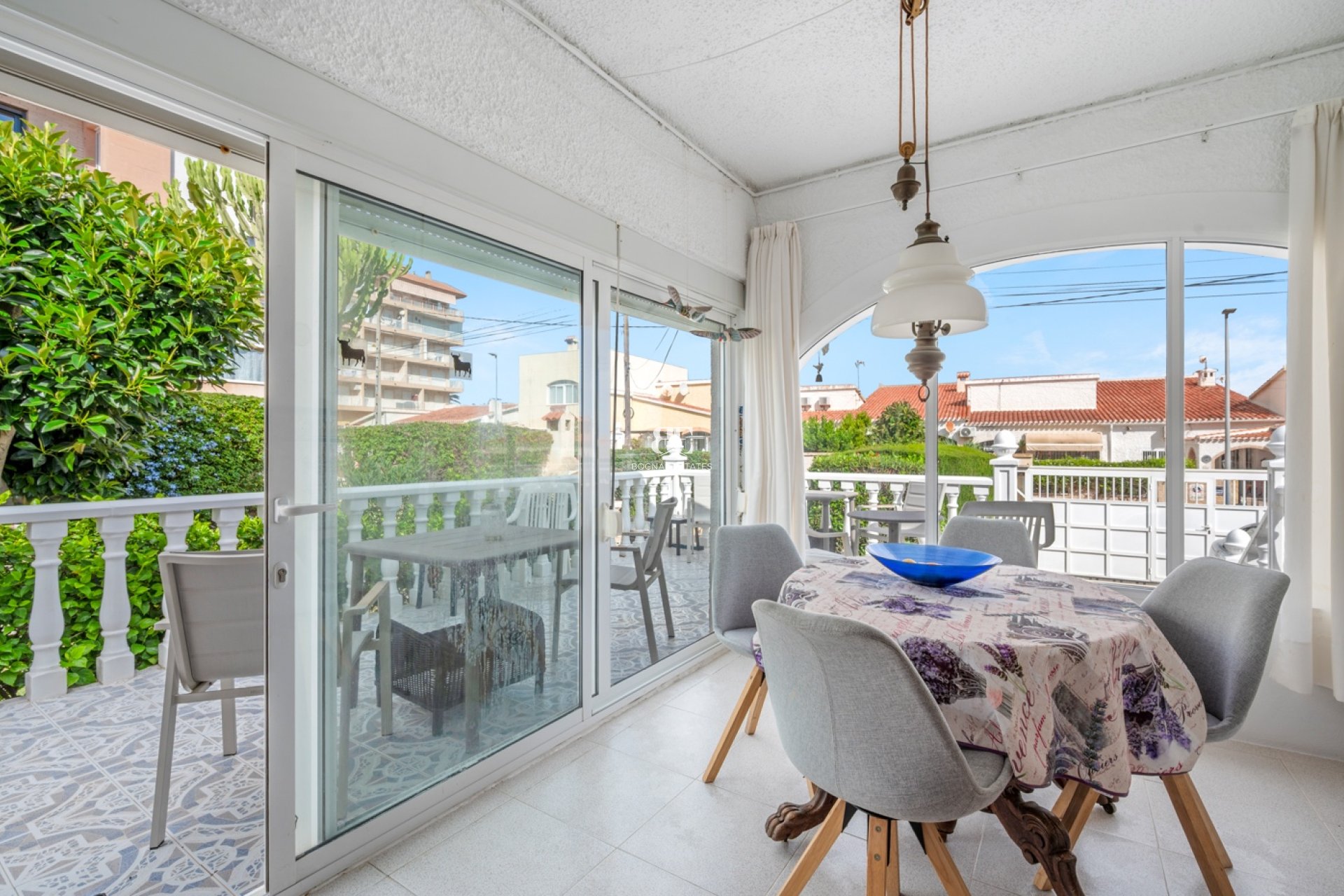 Herverkoop - Villa -
Orihuela Costa - Punta Prima