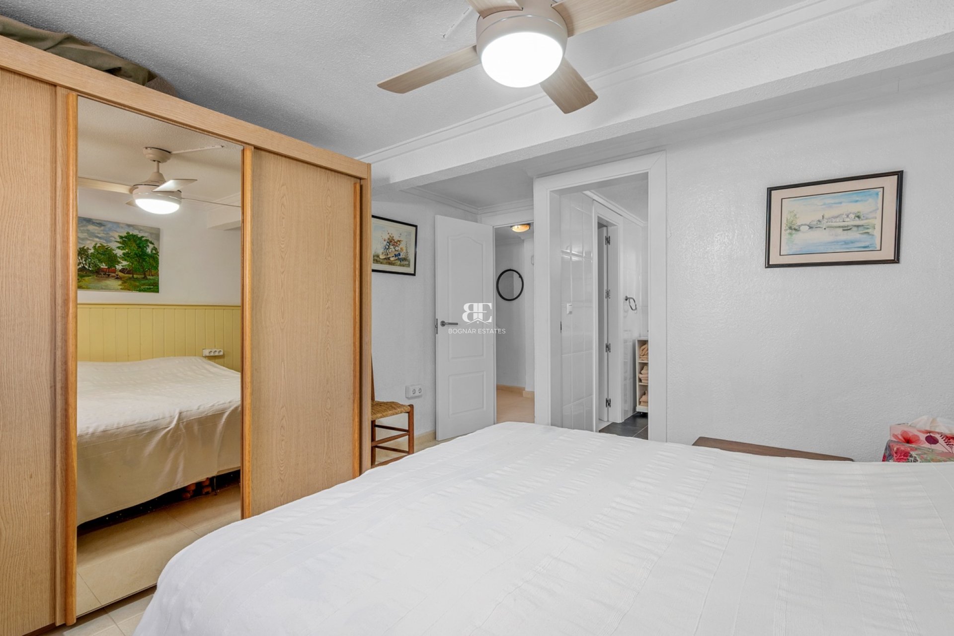 Herverkoop - Villa -
Orihuela Costa - Punta Prima