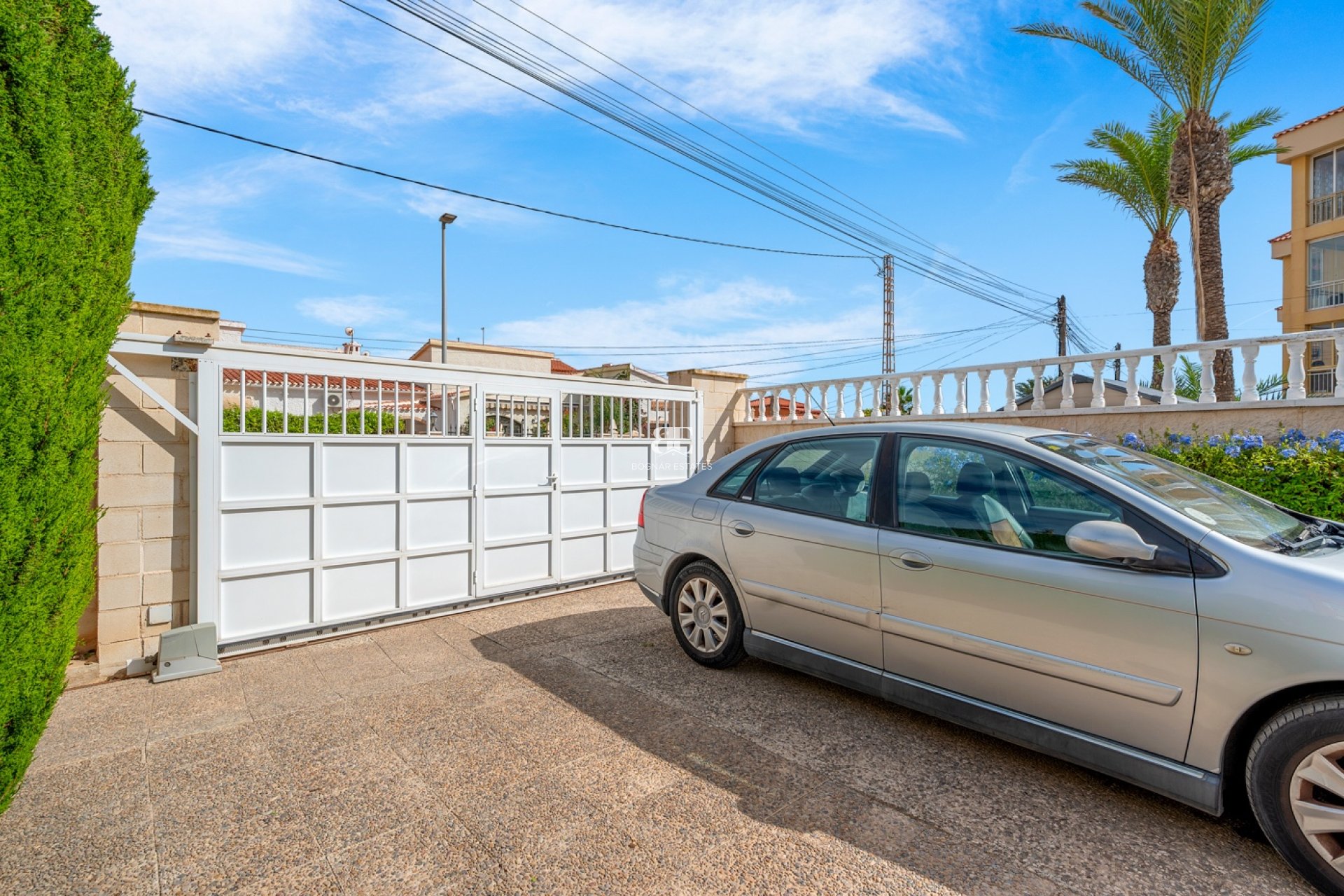 Herverkoop - Villa -
Orihuela Costa - Punta Prima