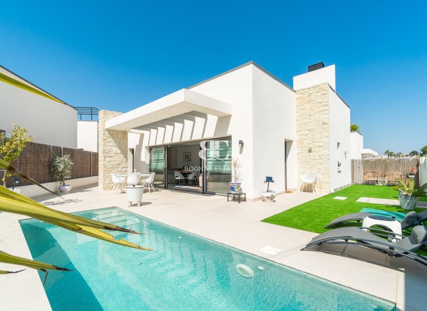 Herverkoop - Villa -
Orihuela Costa - Villamartin Golf