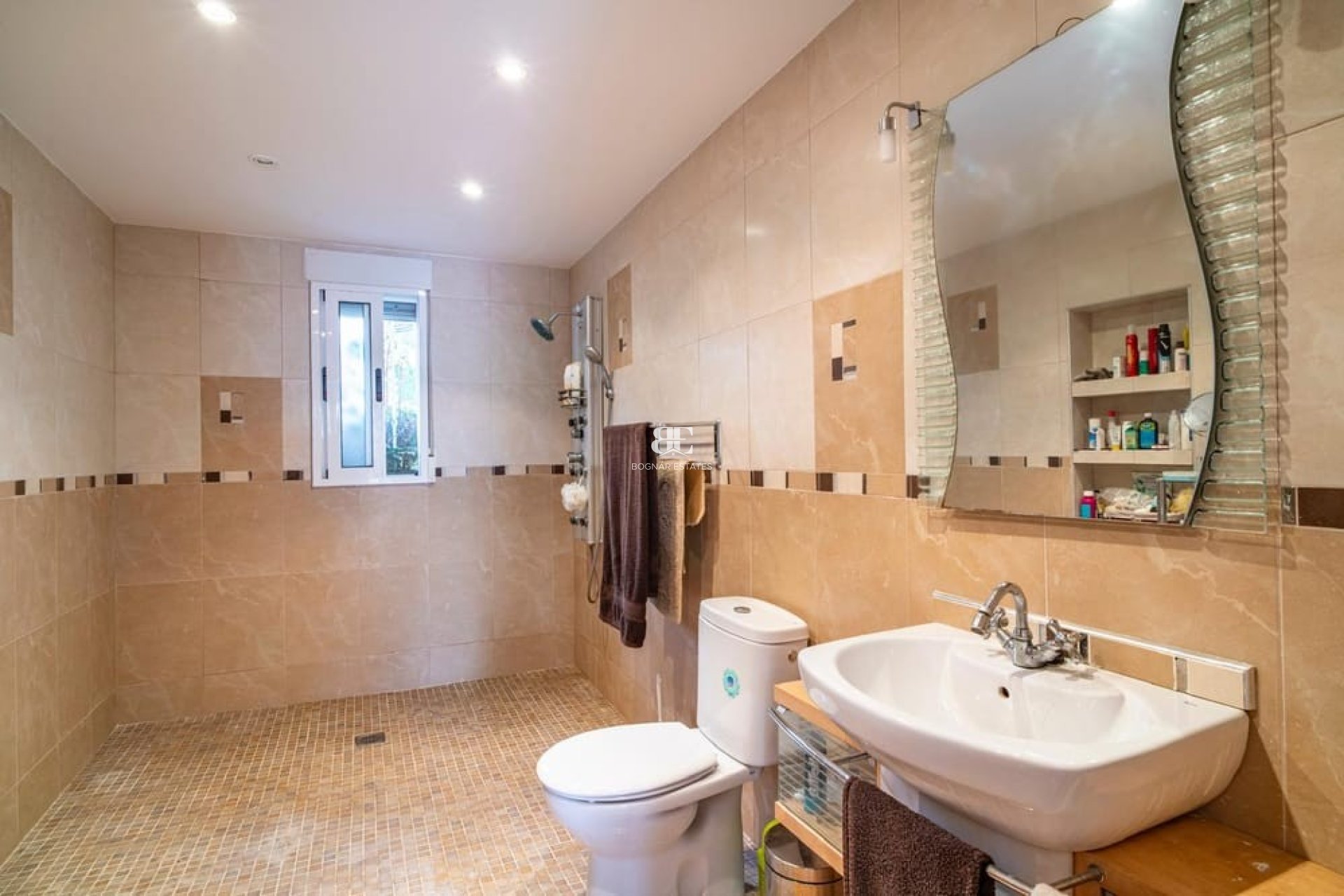 Herverkoop - Villa -
Orihuela Costa - Villamartín