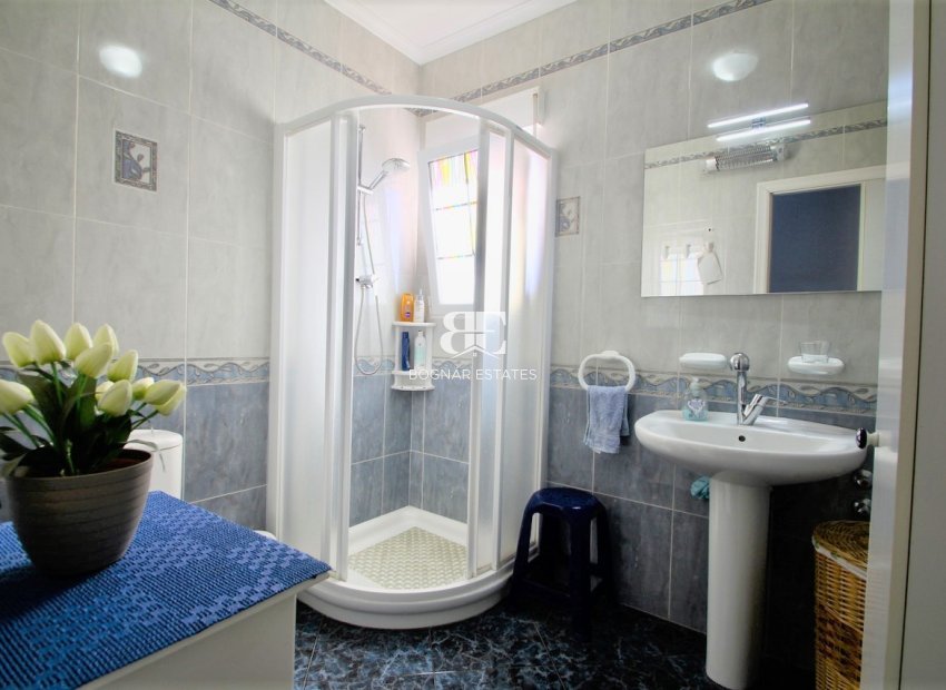 Herverkoop - Villa -
Orihuela Costa - Villamartín