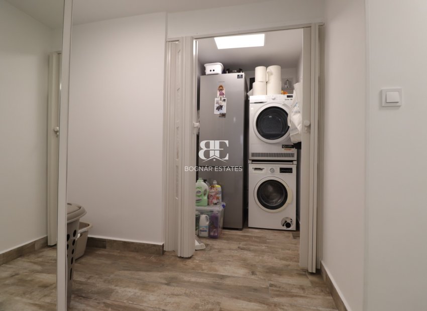 Herverkoop - Villa -
Orihuela Costa - Villamartín