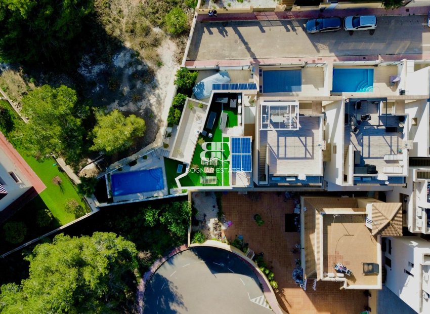 Herverkoop - Villa -
Orihuela Costa - Villamartín