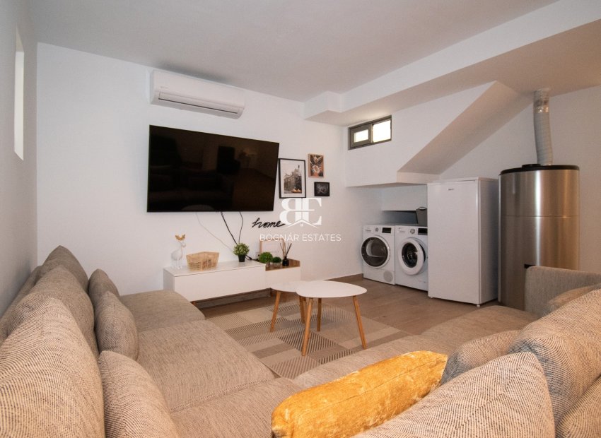 Herverkoop - Villa -
Orihuela Costa - Villamartín