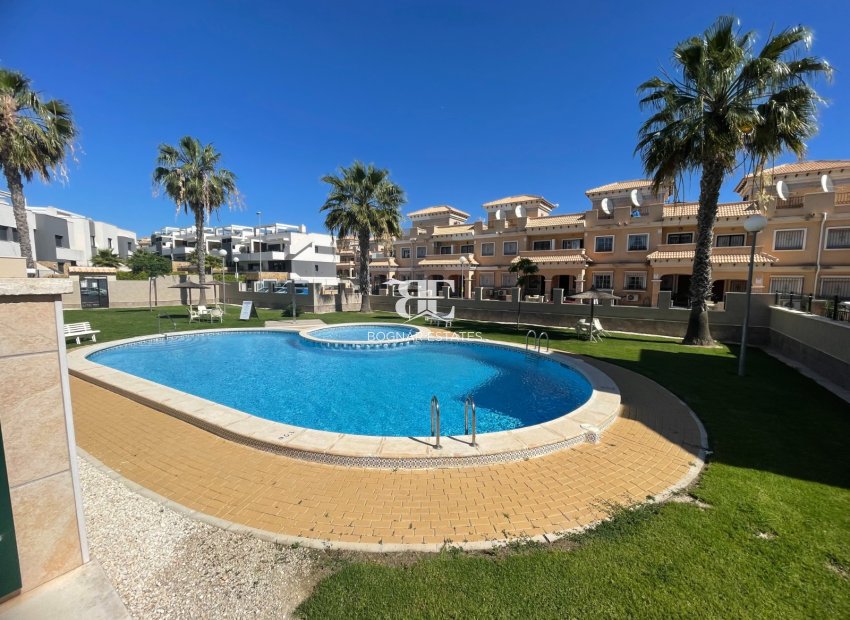 Herverkoop - Villa -
Orihuela Costa - Villamartín