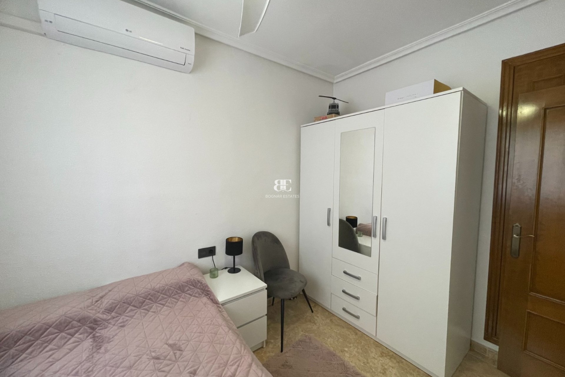 Herverkoop - Villa -
Orihuela Costa - Villamartín