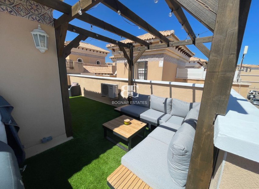 Herverkoop - Villa -
Orihuela Costa - Villamartín