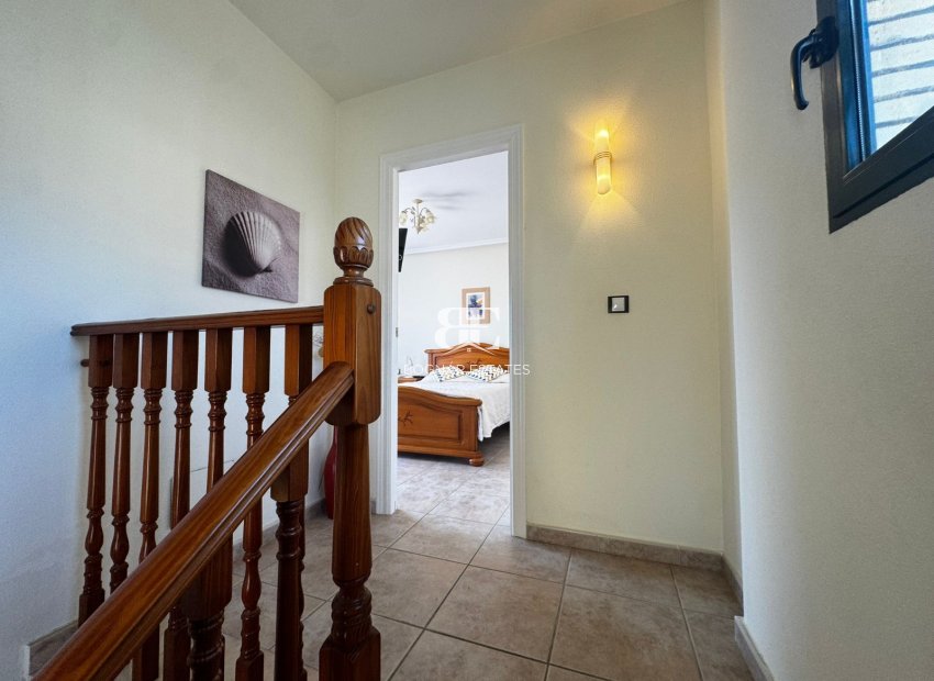 Herverkoop - Villa -
Orihuela Costa - Villamartín