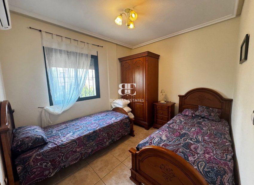Herverkoop - Villa -
Orihuela Costa - Villamartín