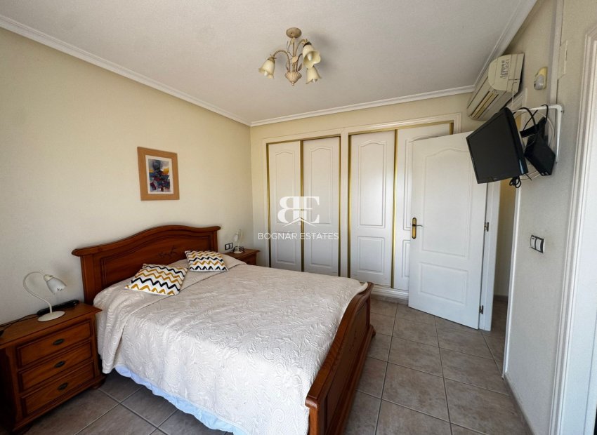 Herverkoop - Villa -
Orihuela Costa - Villamartín