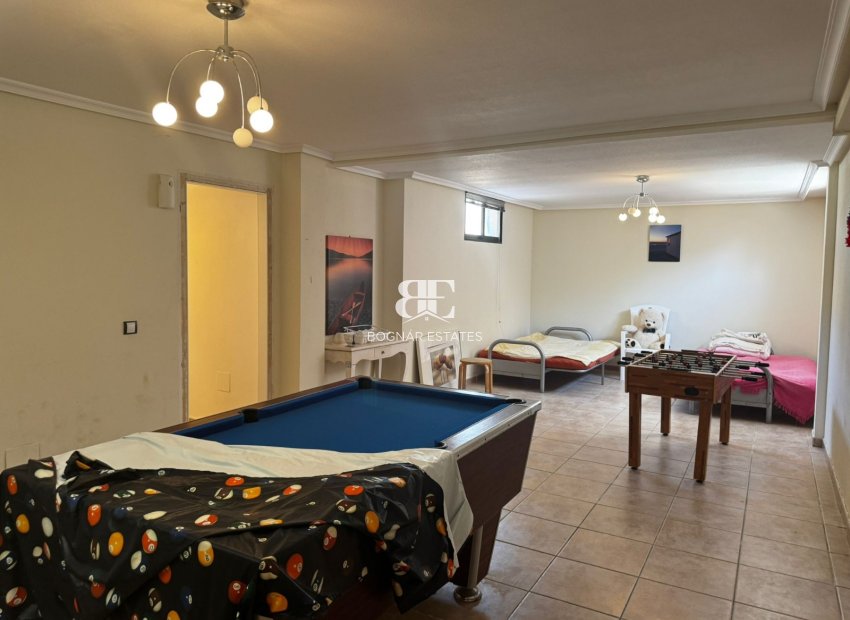 Herverkoop - Villa -
Orihuela Costa - Villamartín
