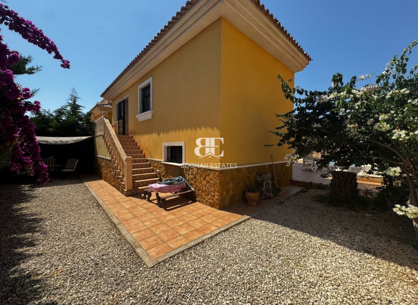 Herverkoop - Villa -
Orihuela Costa - Villamartín