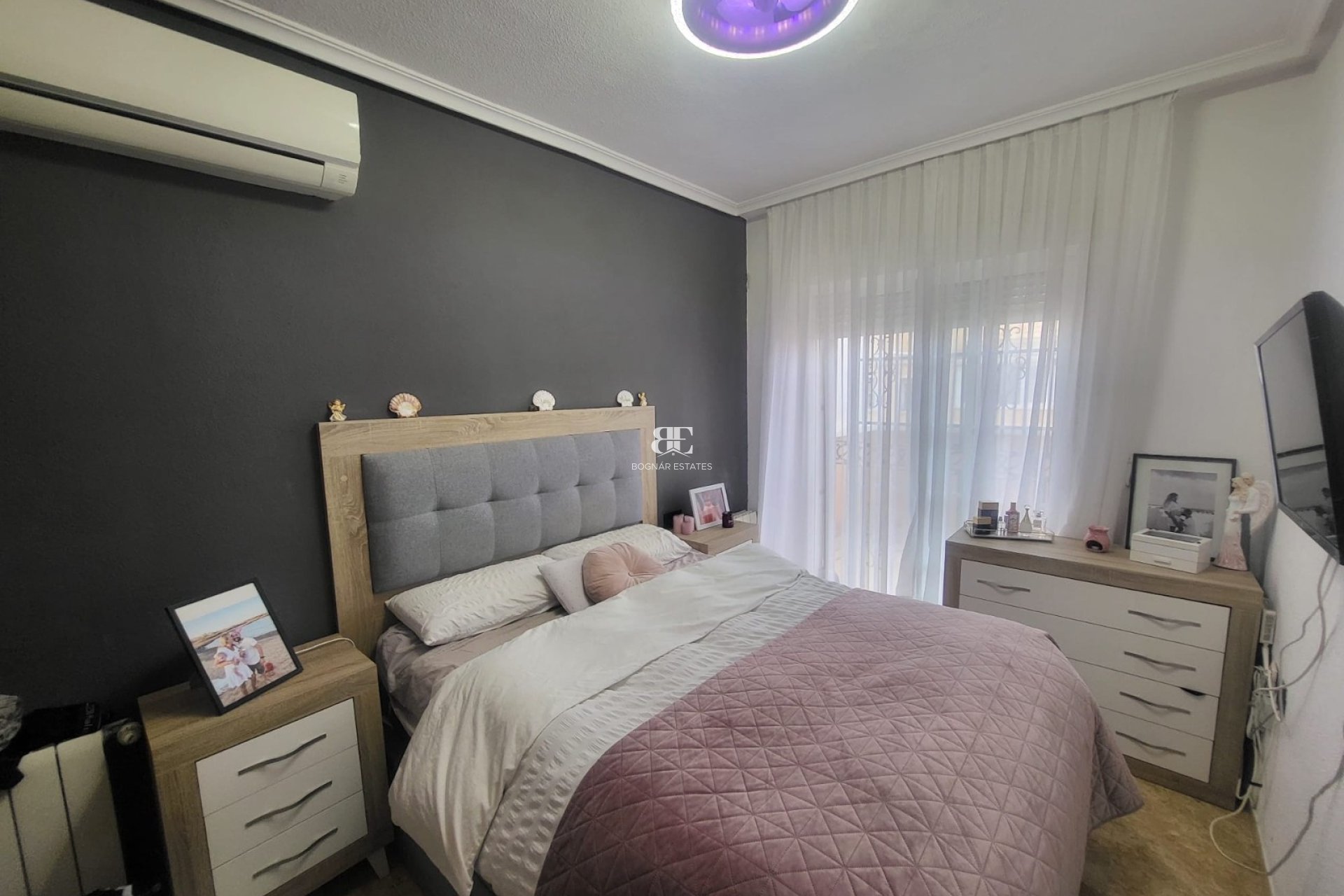Herverkoop - Villa -
Orihuela Costa - Villamartín