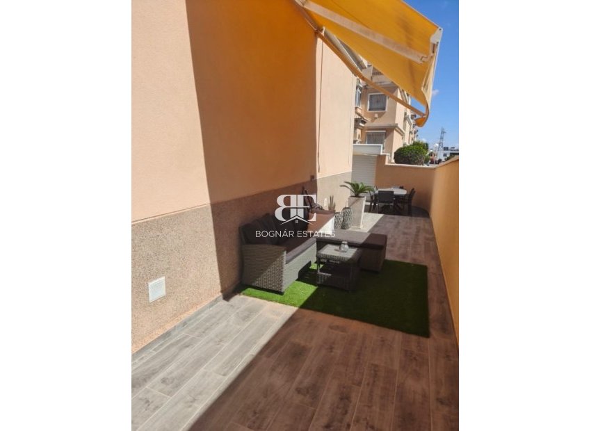 Herverkoop - Villa -
Orihuela Costa - Villamartín
