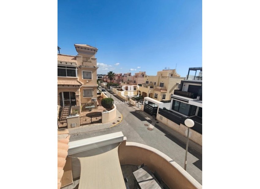 Herverkoop - Villa -
Orihuela Costa - Villamartín