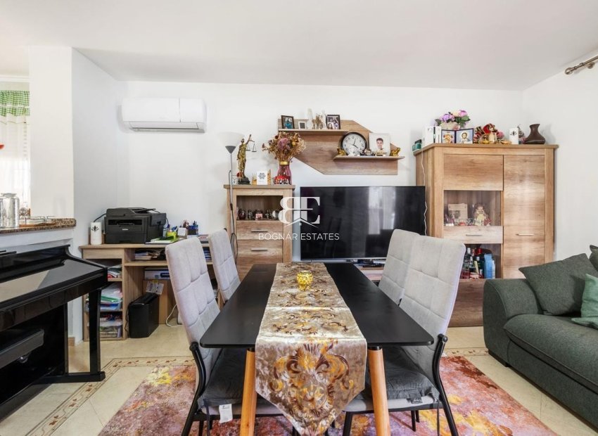 Herverkoop - Villa -
Orihuela Costa - Villamartín