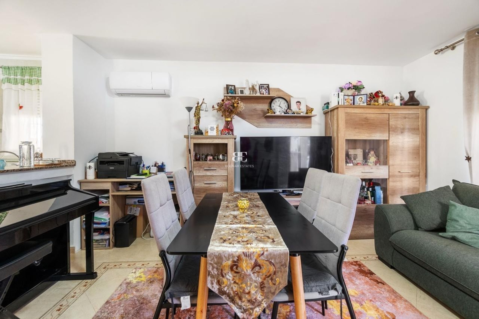 Herverkoop - Villa -
Orihuela Costa - Villamartín