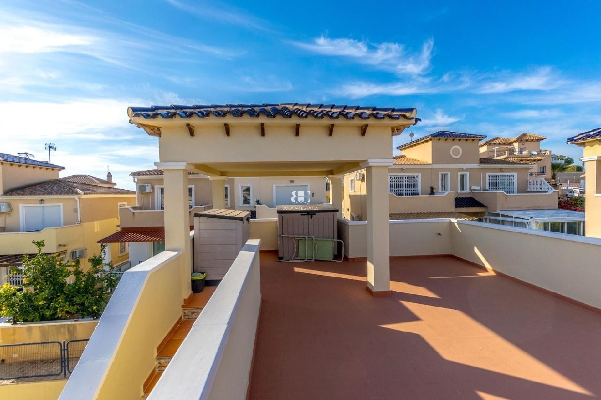 Herverkoop - Villa -
Orihuela Costa - Villamartín