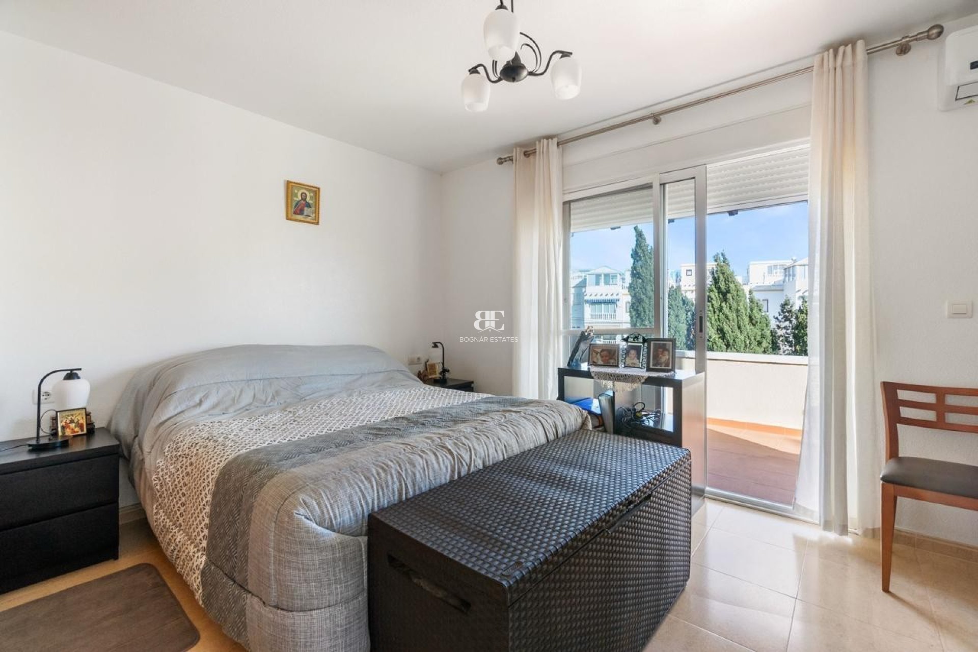 Herverkoop - Villa -
Orihuela Costa - Villamartín
