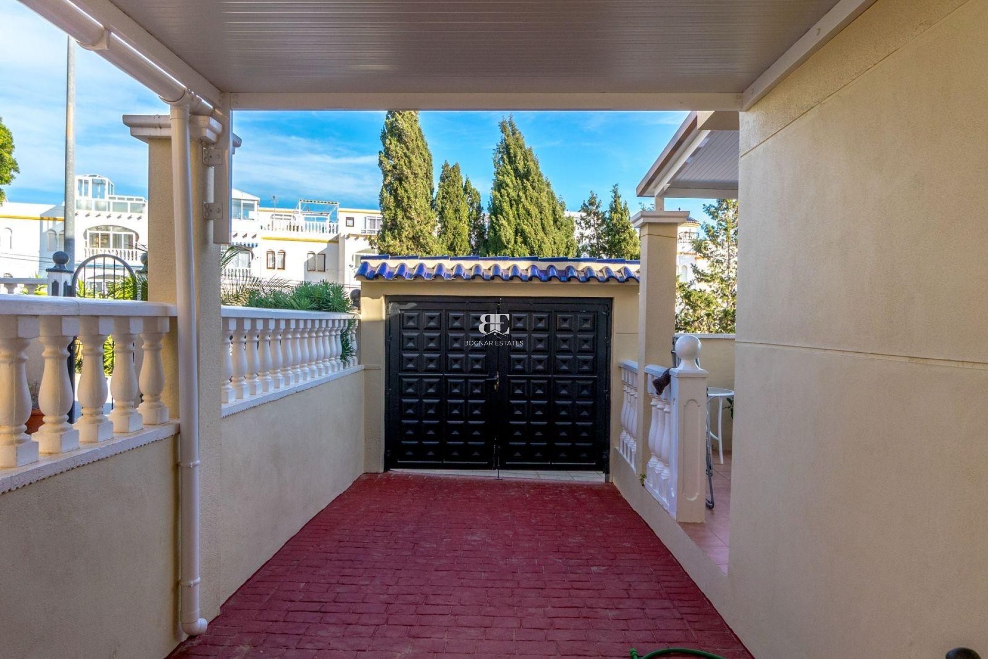 Herverkoop - Villa -
Orihuela Costa - Villamartín