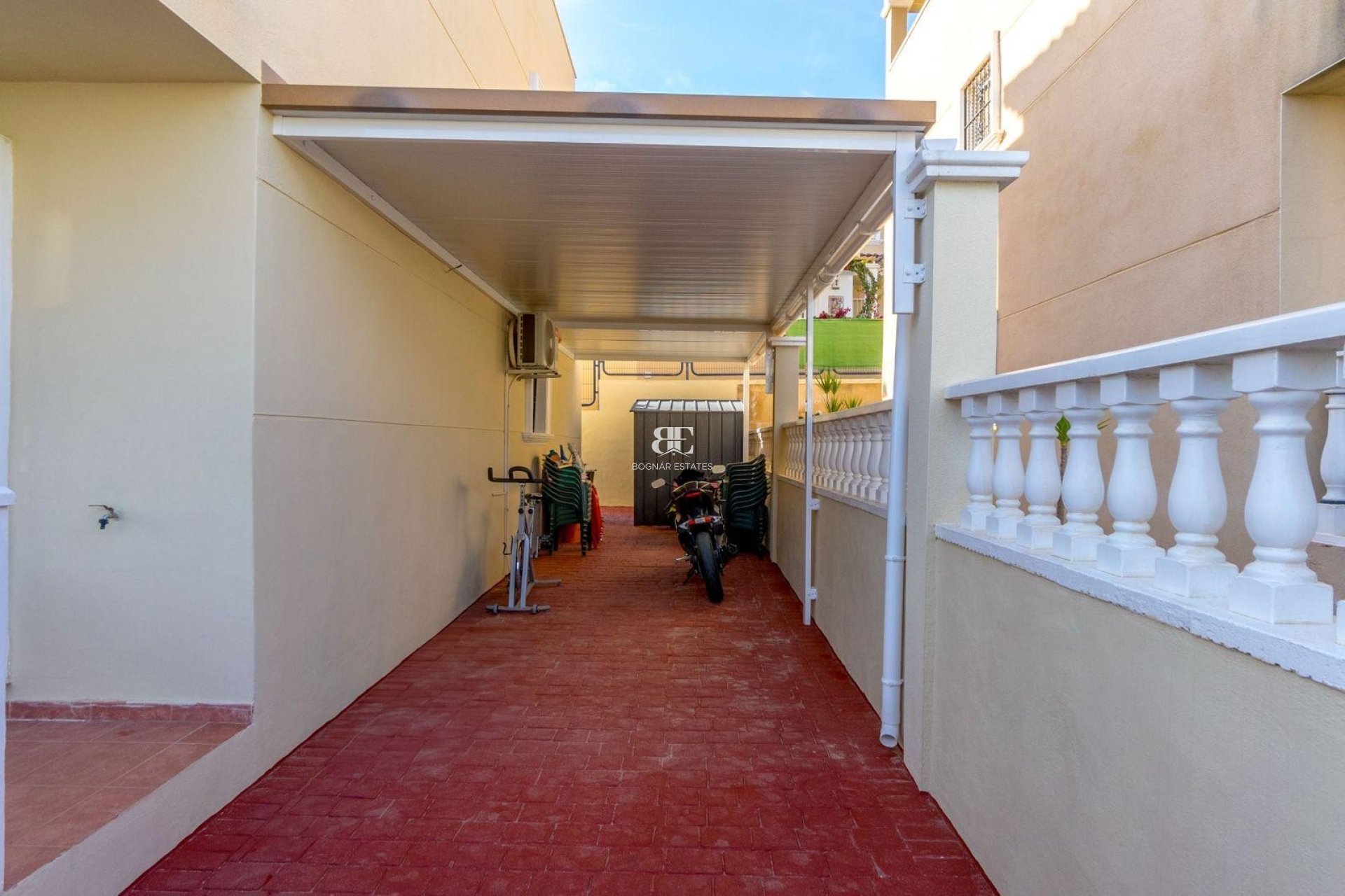 Herverkoop - Villa -
Orihuela Costa - Villamartín