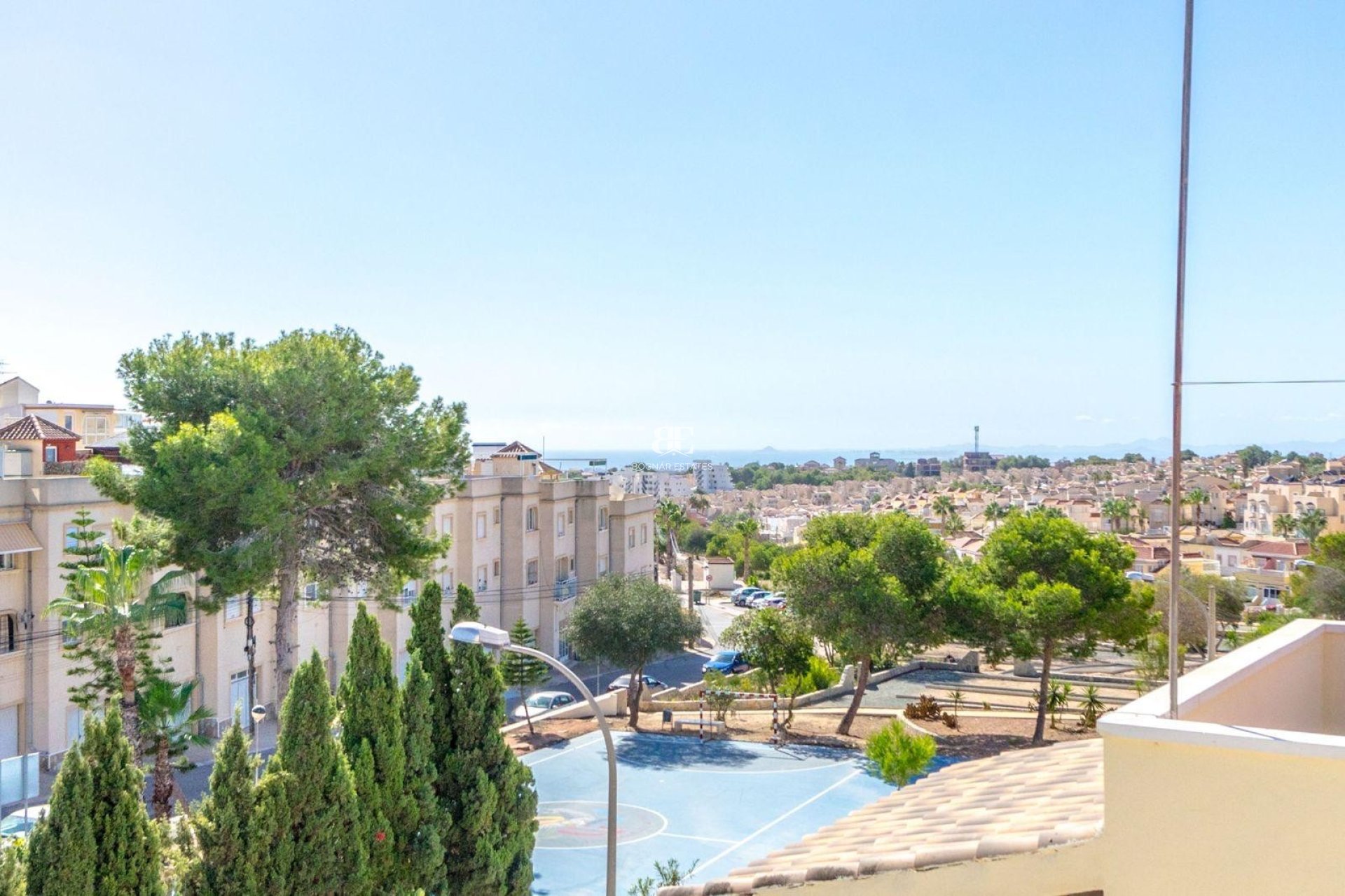 Herverkoop - Villa -
Orihuela Costa - Villamartín