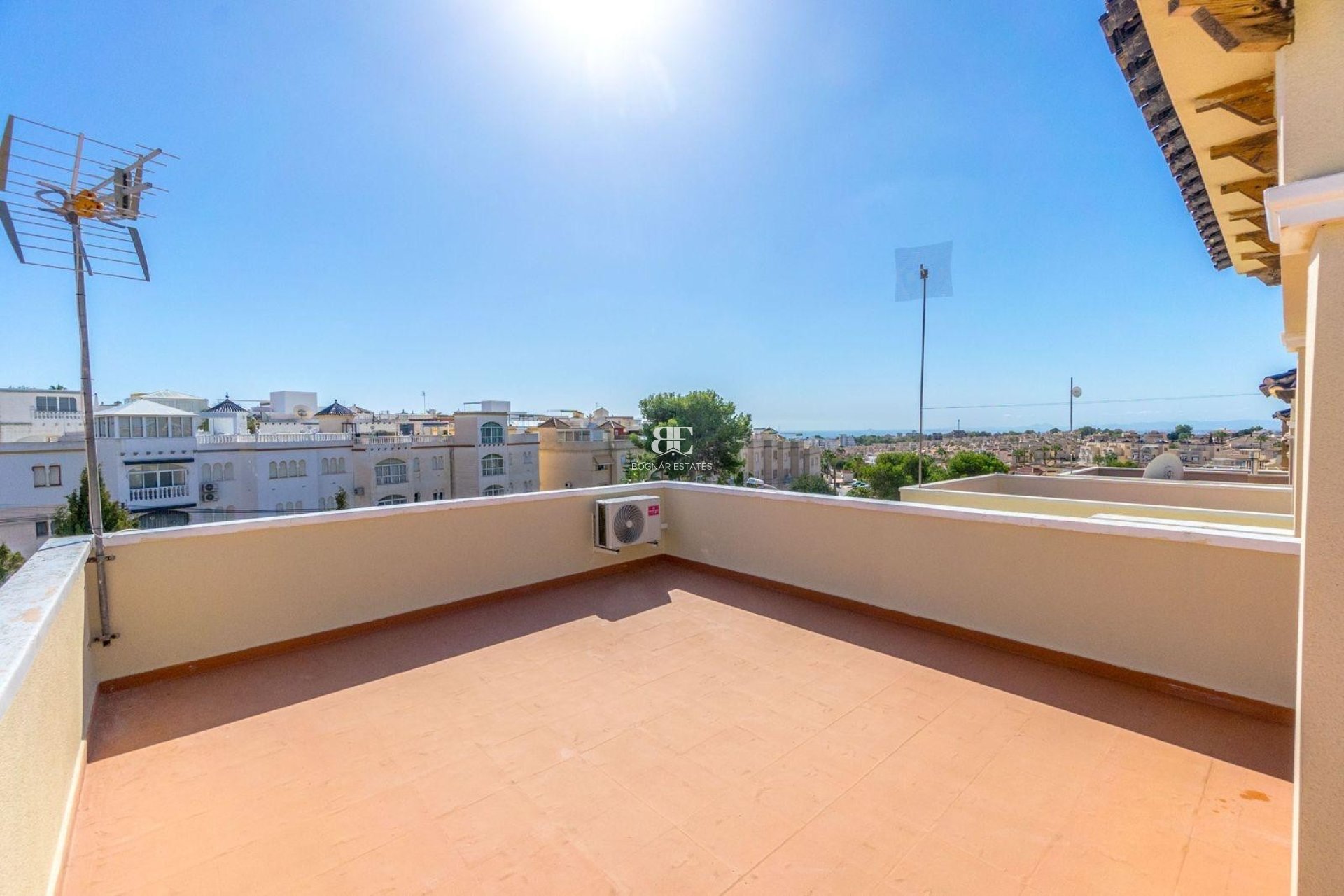 Herverkoop - Villa -
Orihuela Costa - Villamartín