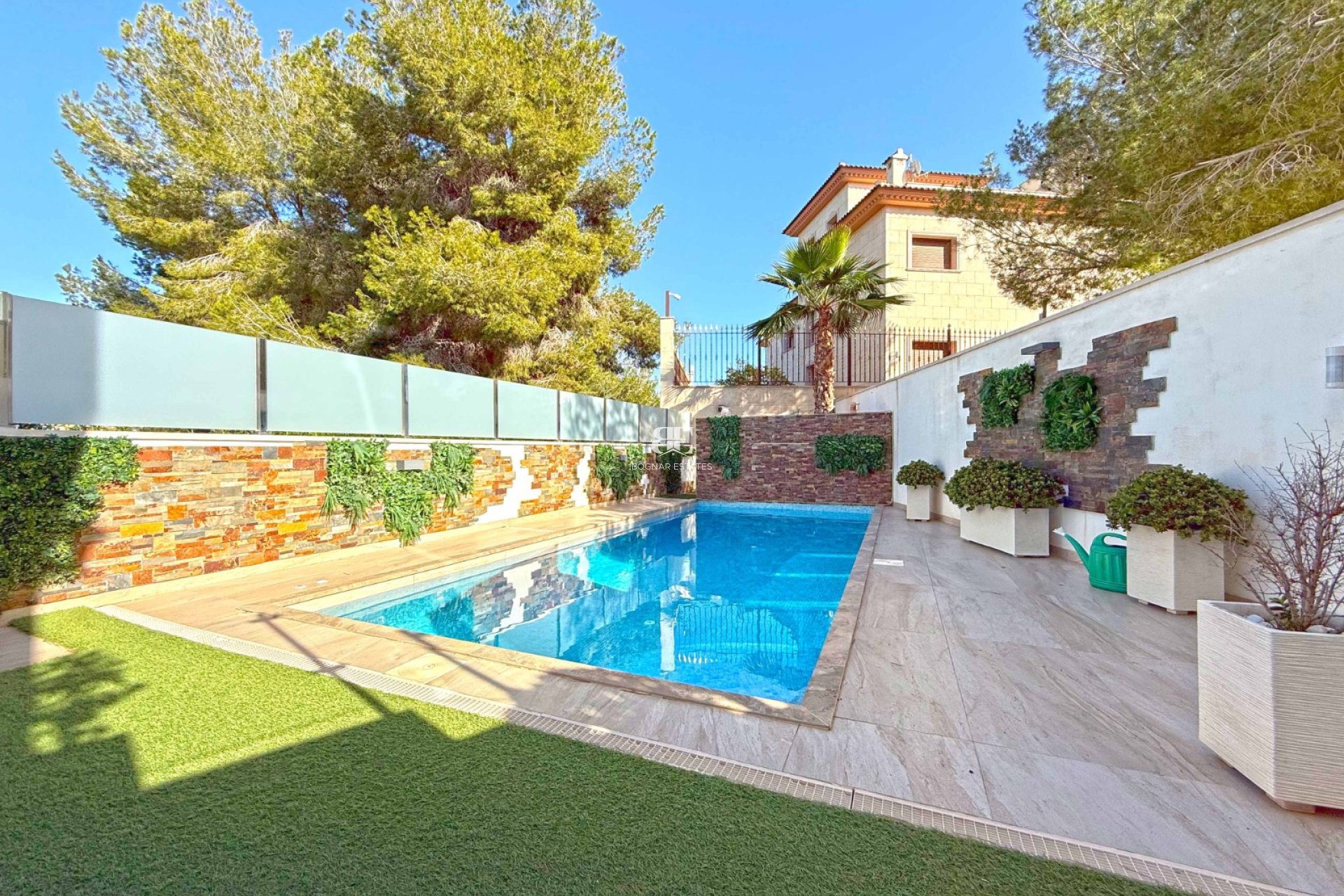 Herverkoop - Villa -
Orihuela Costa - Villamartín