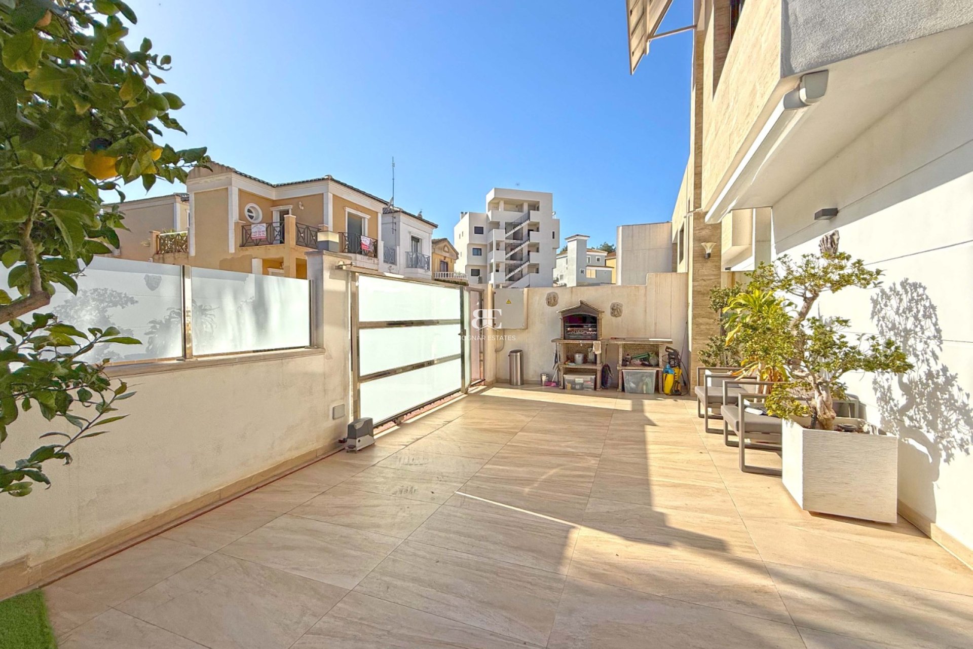 Herverkoop - Villa -
Orihuela Costa - Villamartín